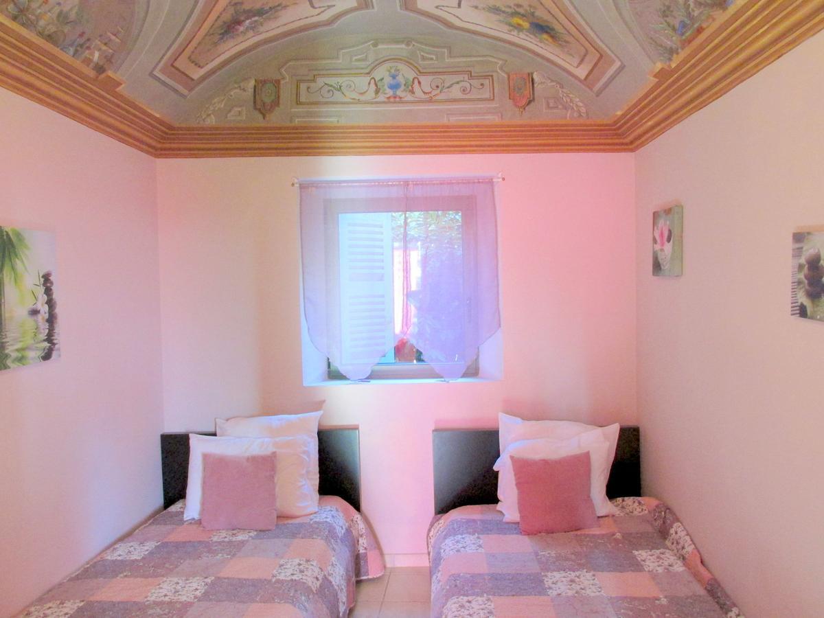 Chambre D'Hotes Serenita Di Giacometti Nisa Exterior foto